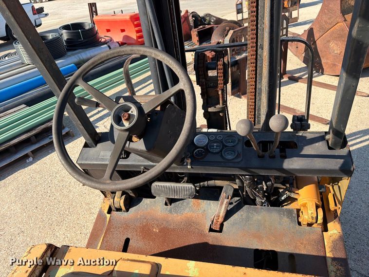 image for item EU0894 Yale GP050RCJUE086 forklift