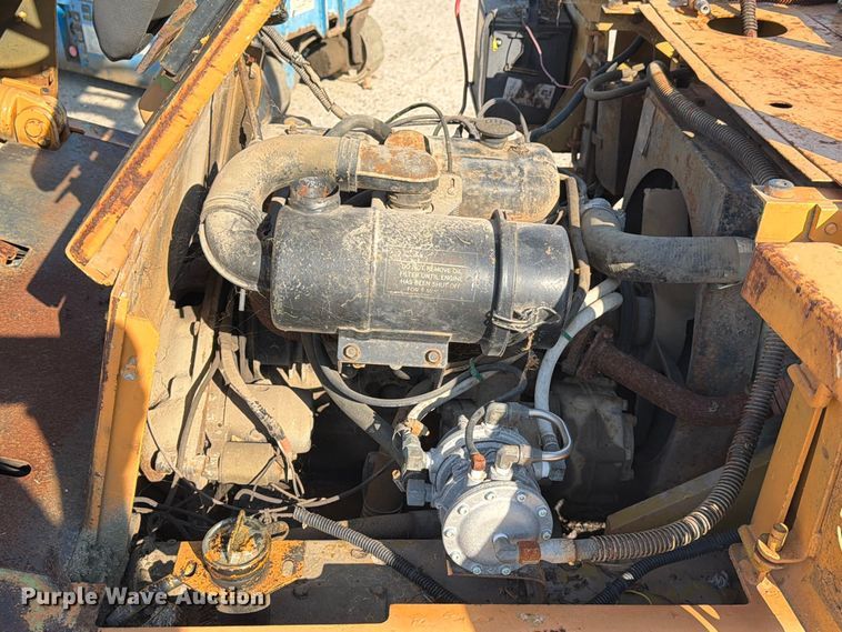 image for item EU0894 Yale GP050RCJUE086 forklift