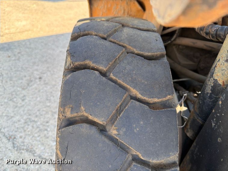 image for item EU0894 Yale GP050RCJUE086 forklift