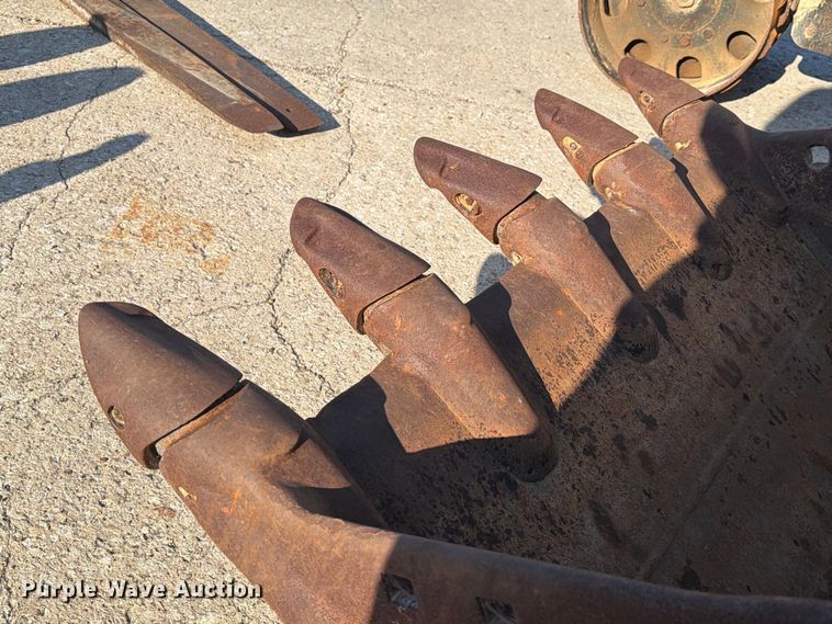 image for item EU0895 Excavator bucket