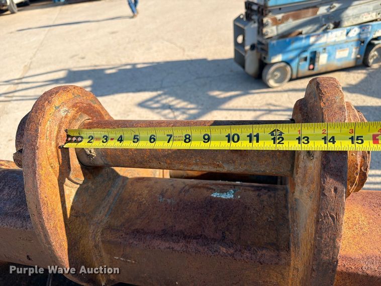 image for item EU0895 Excavator bucket