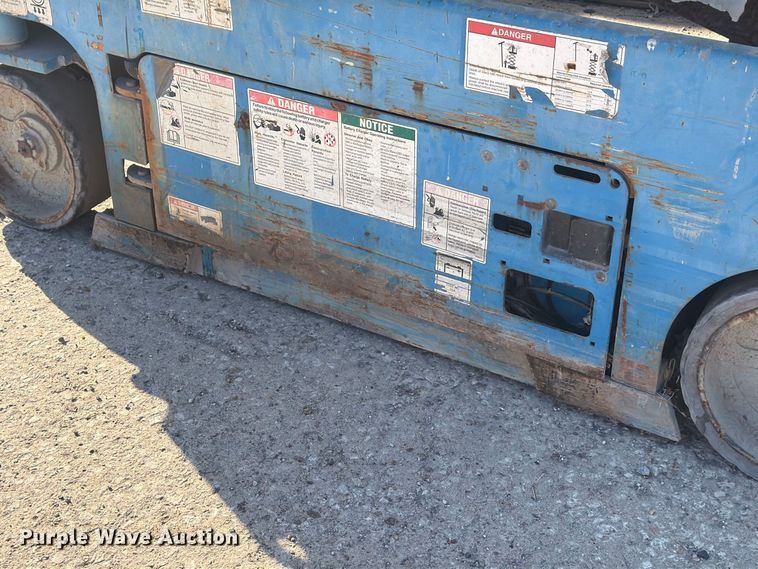 image for item EU0897 Genie GS-1930 scissor lift