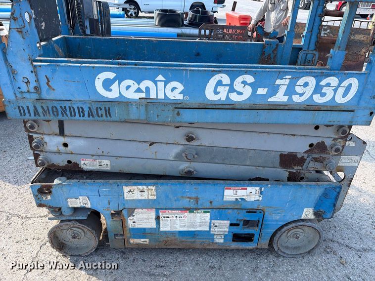 image for item EU0897 Genie GS-1930 scissor lift