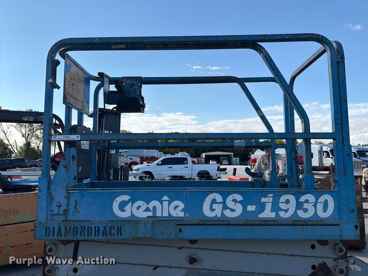 image for item EU0897 Genie GS-1930 scissor lift