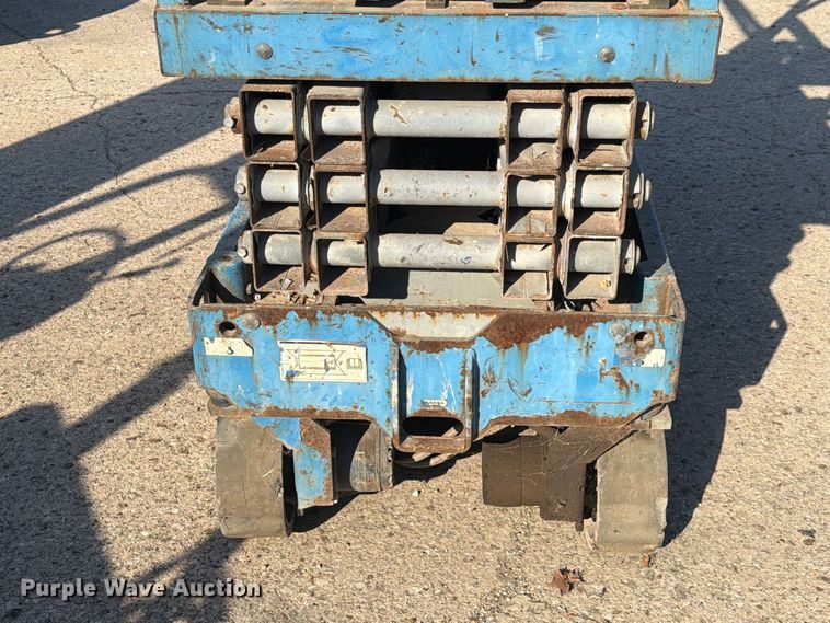 image for item EU0897 Genie GS-1930 scissor lift