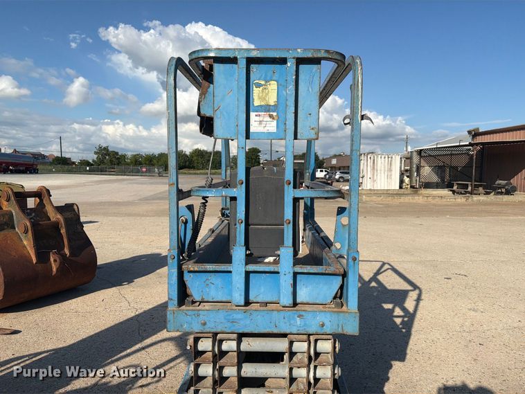 image for item EU0897 Genie GS-1930 scissor lift