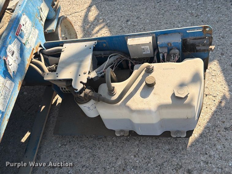 image for item EU0897 Genie GS-1930 scissor lift