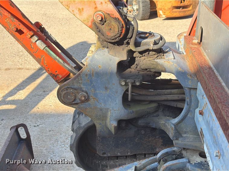 image for item EU0898 2006 Kubota KX71-3 mini excavator