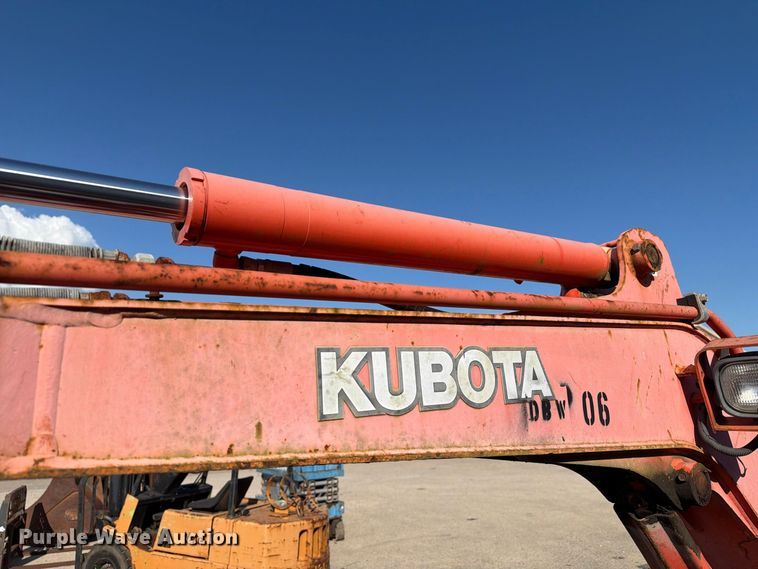 image for item EU0898 2006 Kubota KX71-3 mini excavator