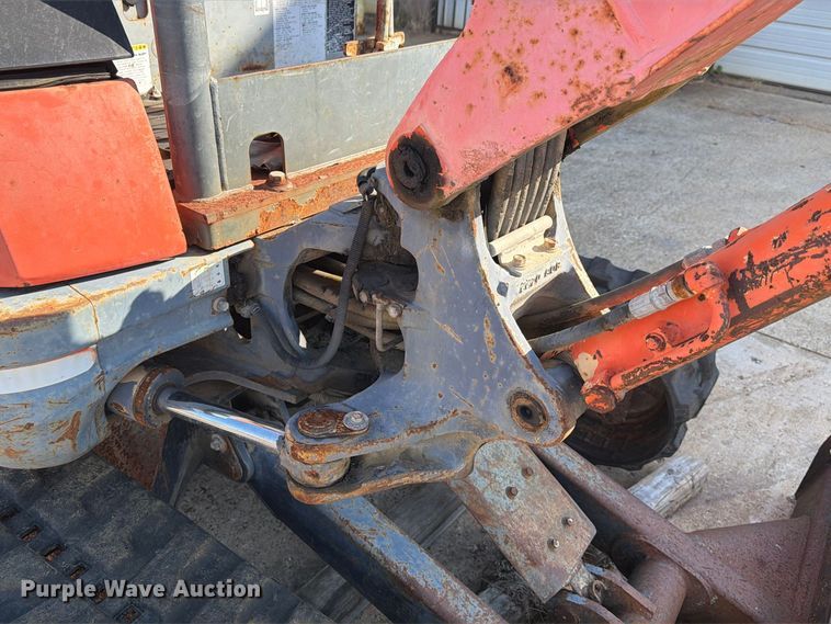 image for item EU0898 2006 Kubota KX71-3 mini excavator