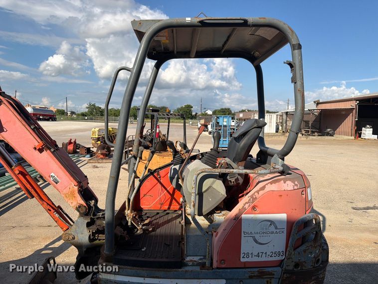 image for item EU0898 2006 Kubota KX71-3 mini excavator