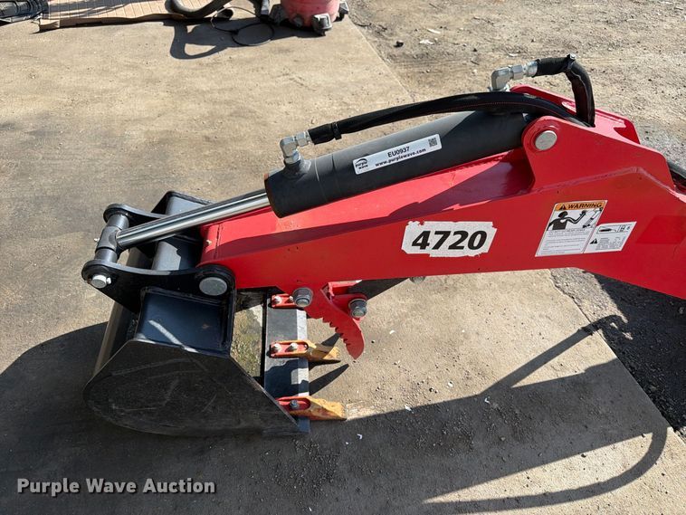 image for item EU0937 Raytree RMDB82 skid steer backhoe