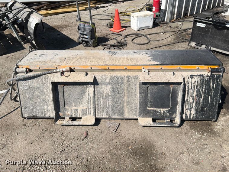image for item EU0938 2025 Giyi BS72 skid steer sweeper