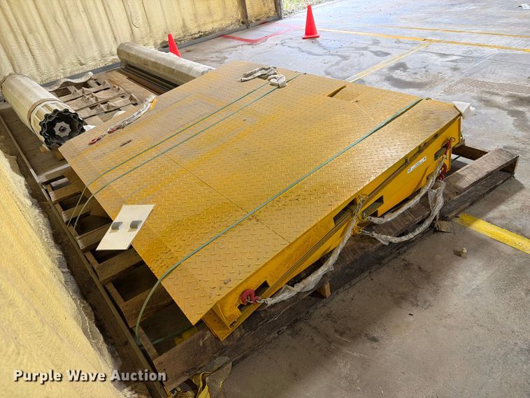 image for item EV7003 Storage container ramps