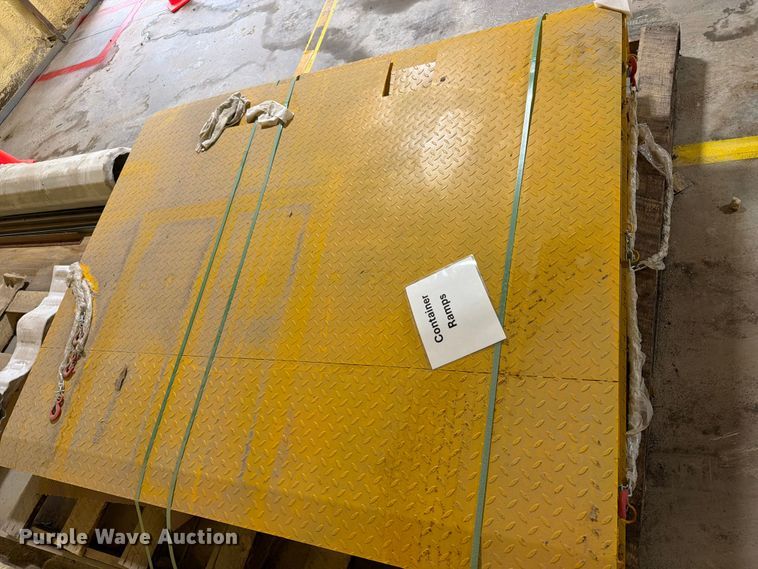 image for item EV7003 Storage container ramps