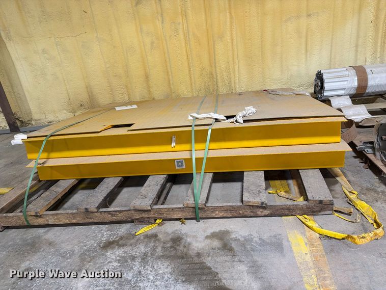image for item EV7003 Storage container ramps
