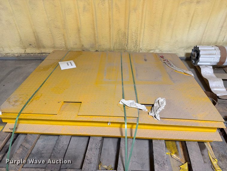 image for item EV7003 Storage container ramps