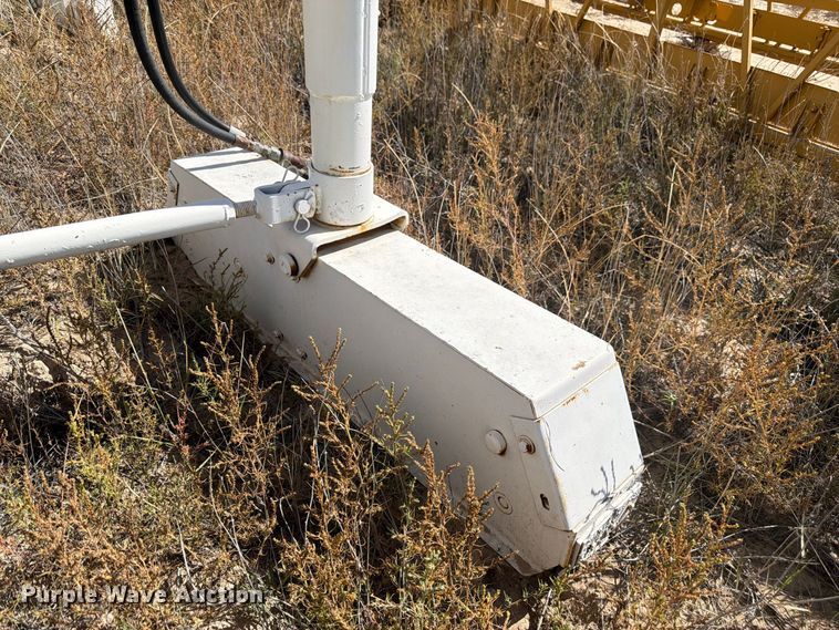 image for item EW2295 Gomaco C700 bridge deck paver