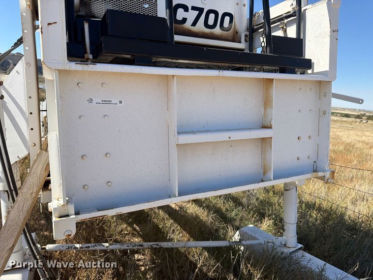 image for item EW2295 Gomaco C700 bridge deck paver