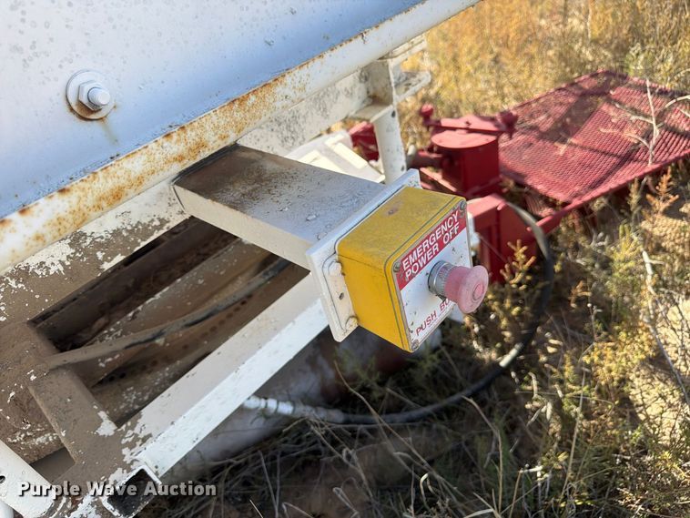 image for item EW2295 Gomaco C700 bridge deck paver