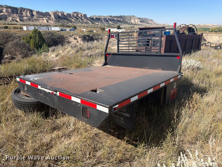 image for item EW2299 Harsh flatbed