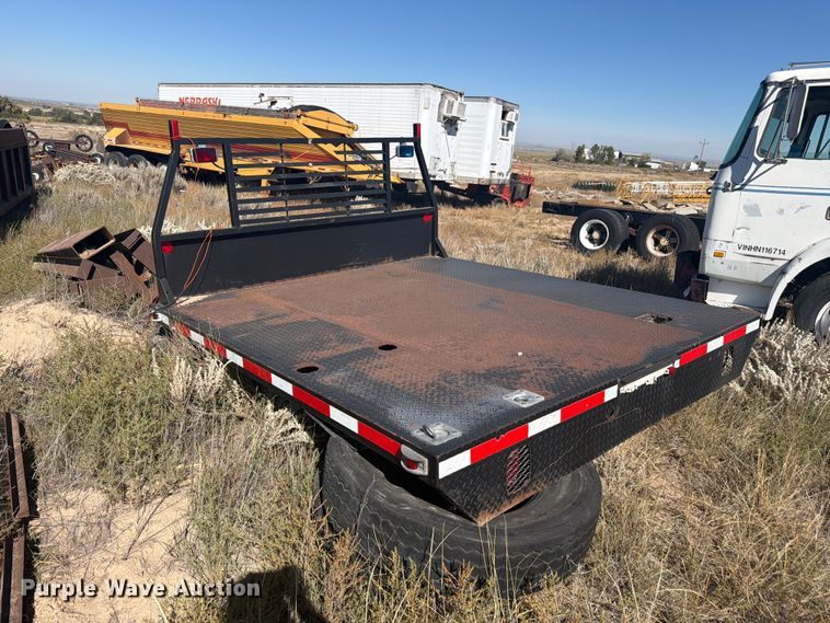 image for item EW2299 Harsh flatbed