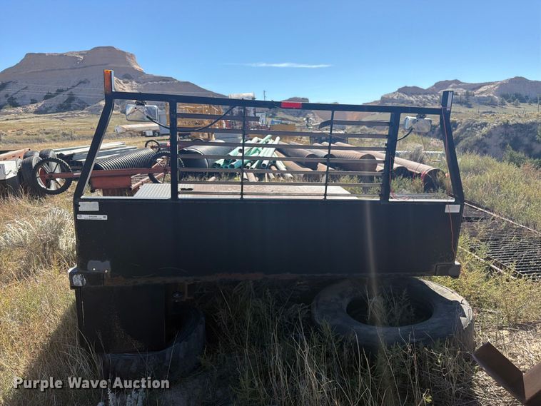 image for item EW2299 Harsh flatbed