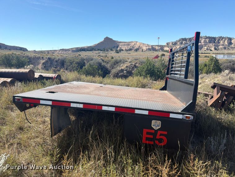 image for item EW2299 Harsh flatbed