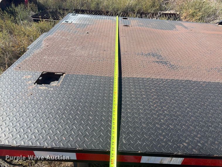 image for item EW2299 Harsh flatbed