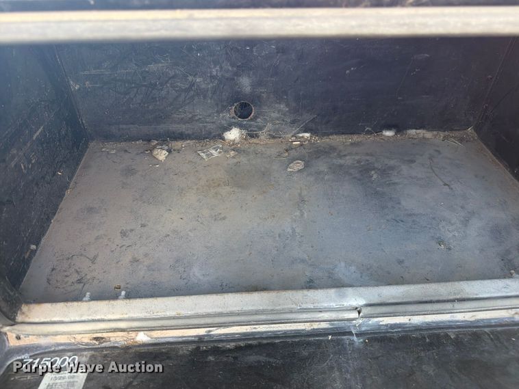 image for item EW2299 Harsh flatbed