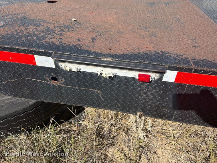 image for item EW2299 Harsh flatbed