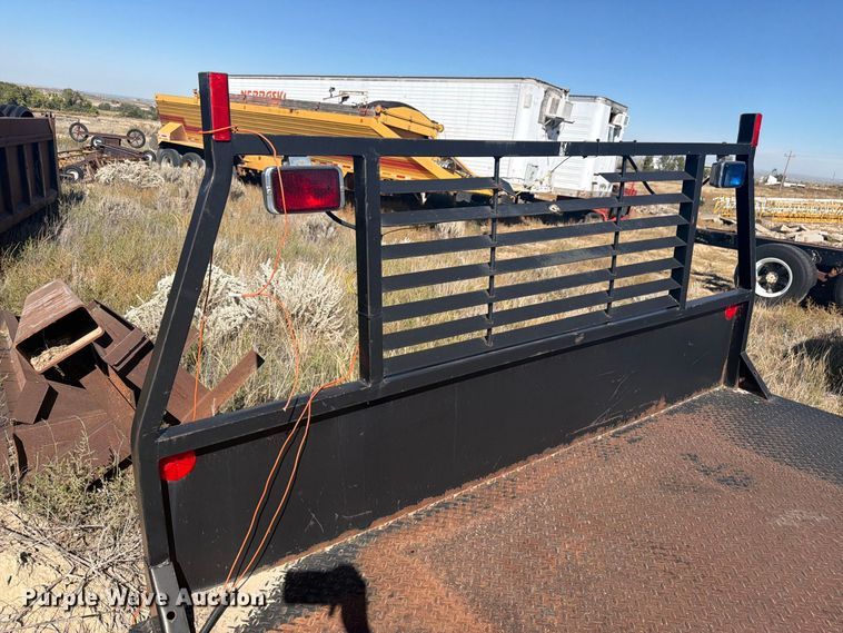 image for item EW2299 Harsh flatbed