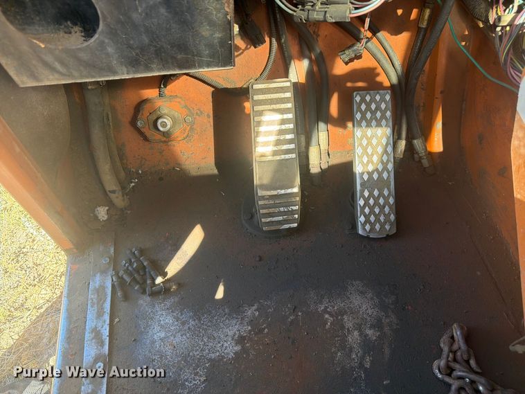image for item EW2301 1998 LULL 644B-42 telehandler