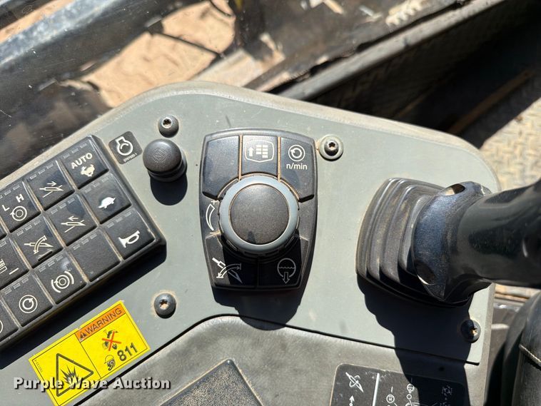image for item EW7559 2018 Ditch Witch AT40 directional boring unit