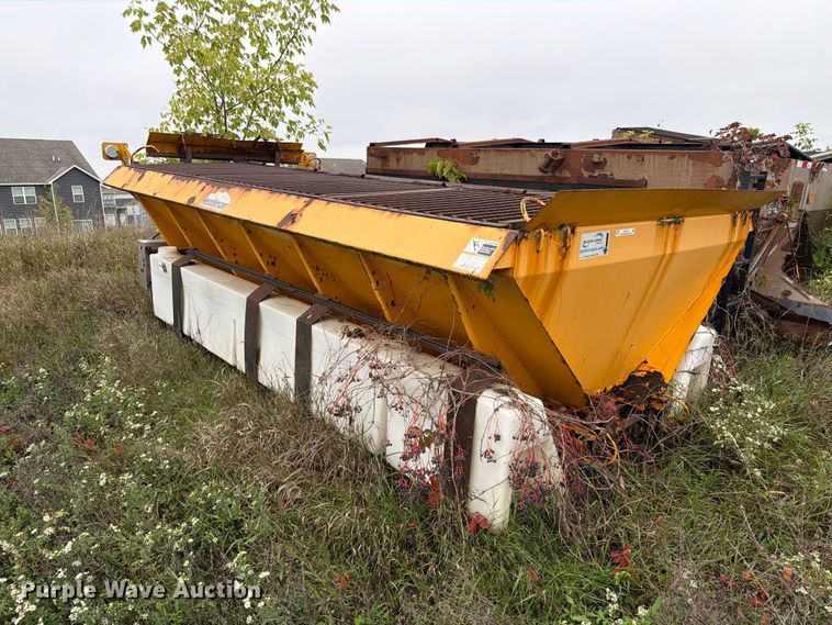 image for item EX1012 Henderson FSH14' spreader bed