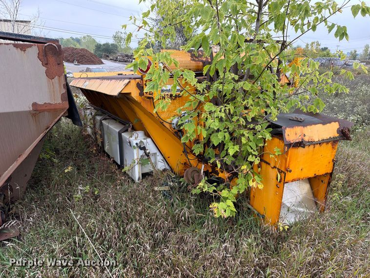 image for item EX1012 Henderson FSH14' spreader bed