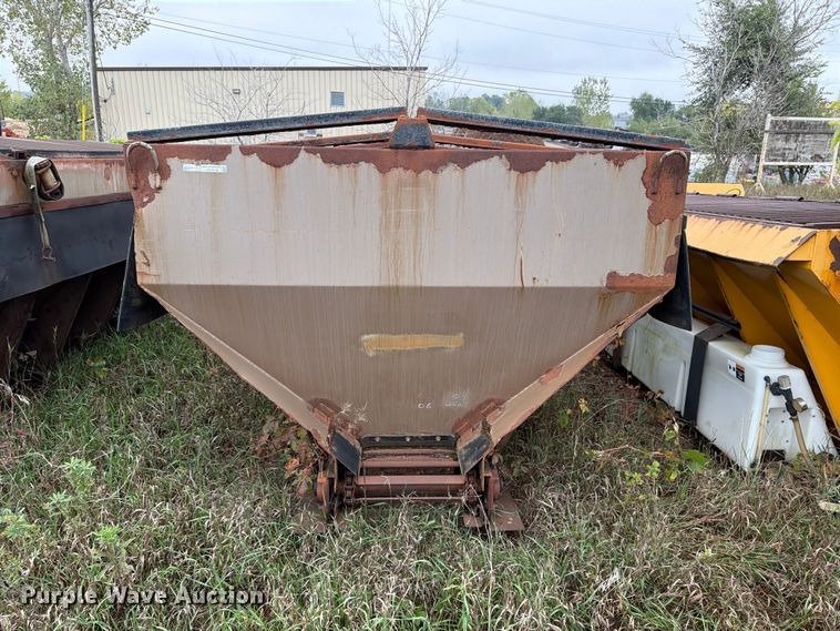 image for item EX1013 Spreader bed