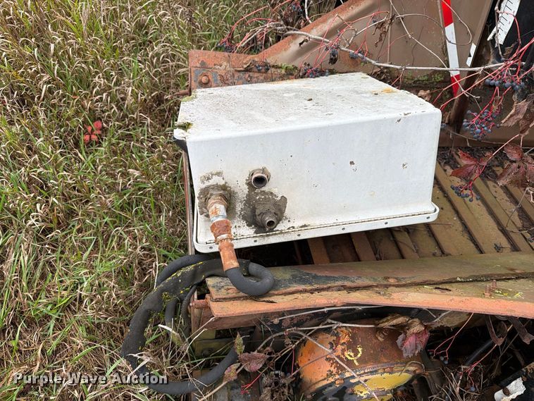 image for item EX1017 Spreader box