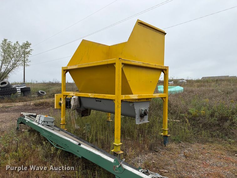 image for item EX1018 Conveyor Engineering and Manufacturing hopper