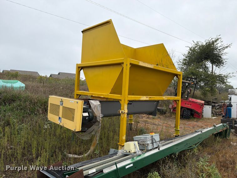 image for item EX1018 Conveyor Engineering and Manufacturing hopper