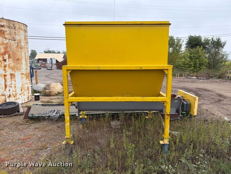 image for item EX1018 Conveyor Engineering and Manufacturing hopper