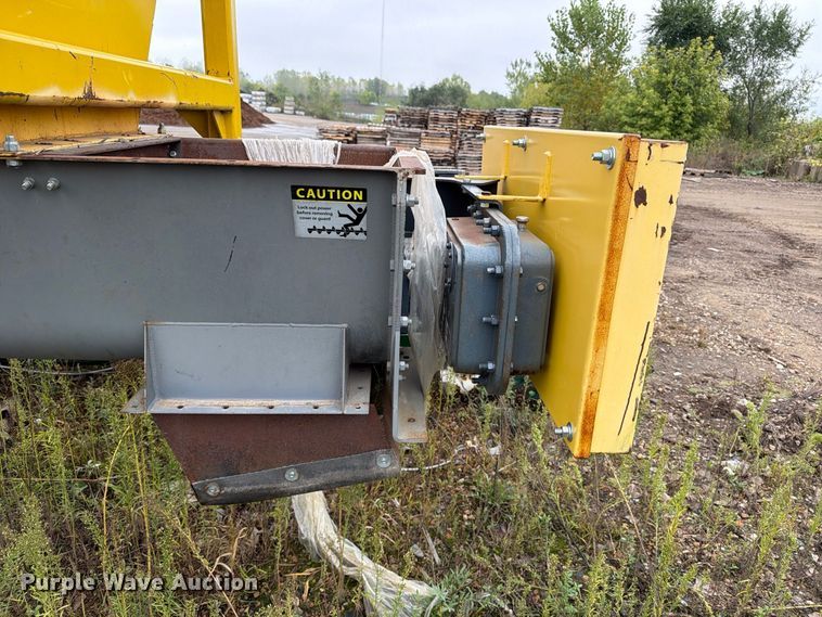 image for item EX1018 Conveyor Engineering and Manufacturing hopper
