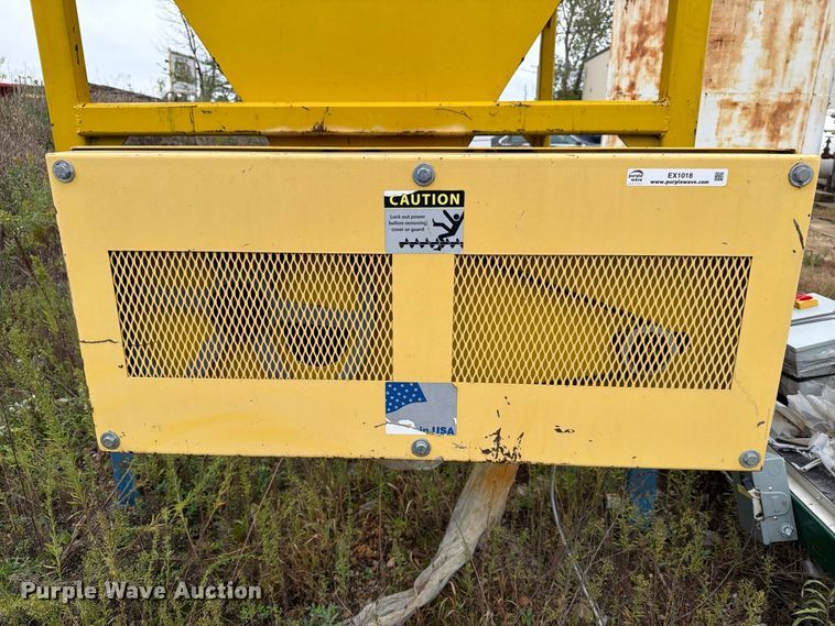 image for item EX1018 Conveyor Engineering and Manufacturing hopper