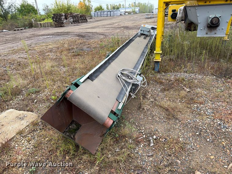 image for item EX1019 Rapistan Power Conveyor S692T-0243 conveyor