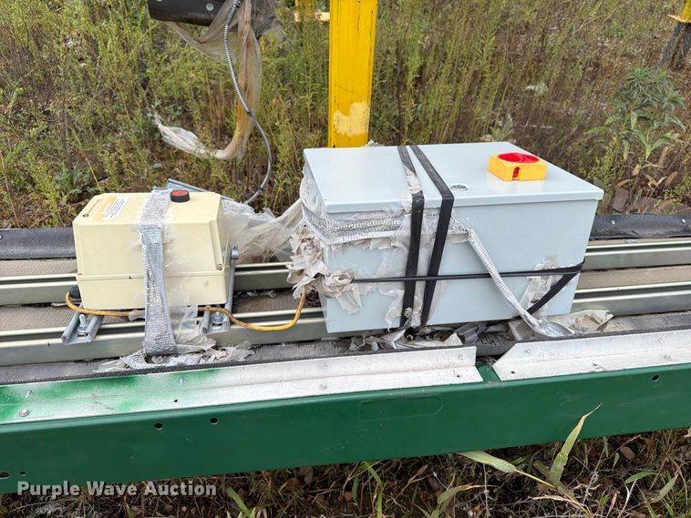 image for item EX1019 Rapistan Power Conveyor S692T-0243 conveyor
