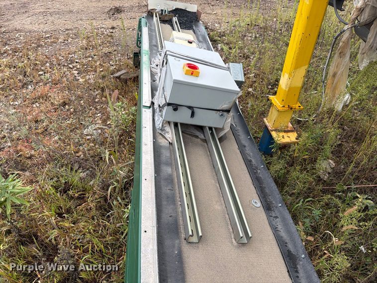 image for item EX1019 Rapistan Power Conveyor S692T-0243 conveyor