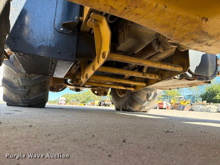 image for item EX1022 2012 Caterpillar 420F backhoe