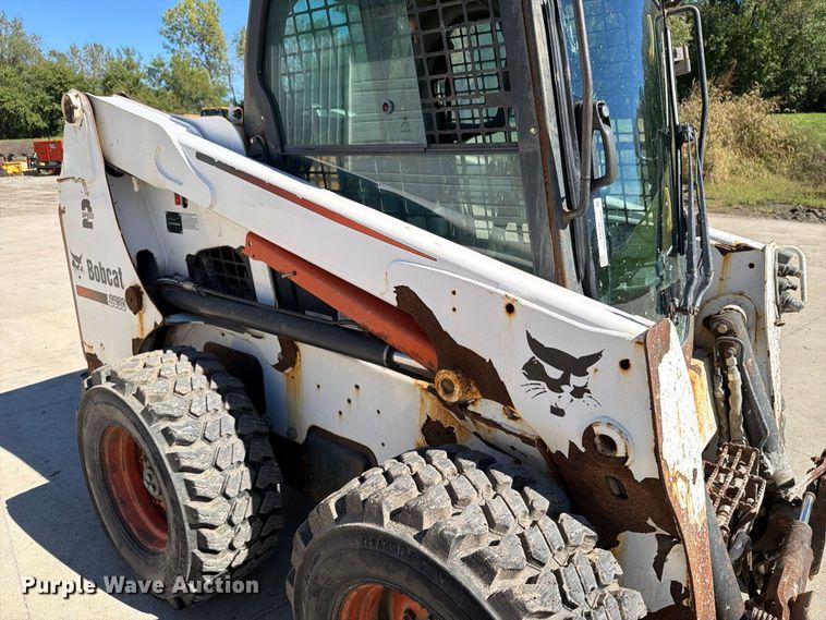 image for item EX1026 2010 Bobcat S630 skid steer loader