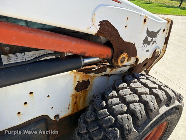 image for item EX1026 2010 Bobcat S630 skid steer loader