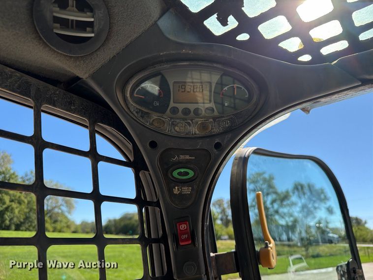 image for item EX1026 2010 Bobcat S630 skid steer loader